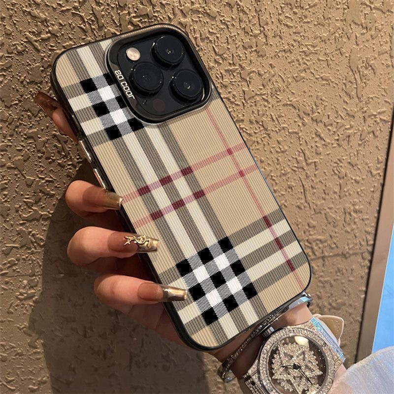 غطاء هاتف فاخر بخطوط عمودية لآ - مراجعة Phone Cases Vogue وسعره