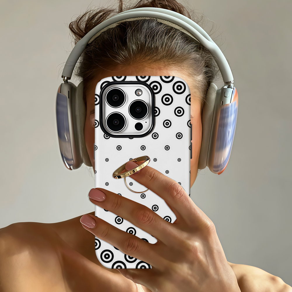 جراب هاتف بنقاط سوداء وبيضاء ل - مراجعة Phone Cases Target وسعره